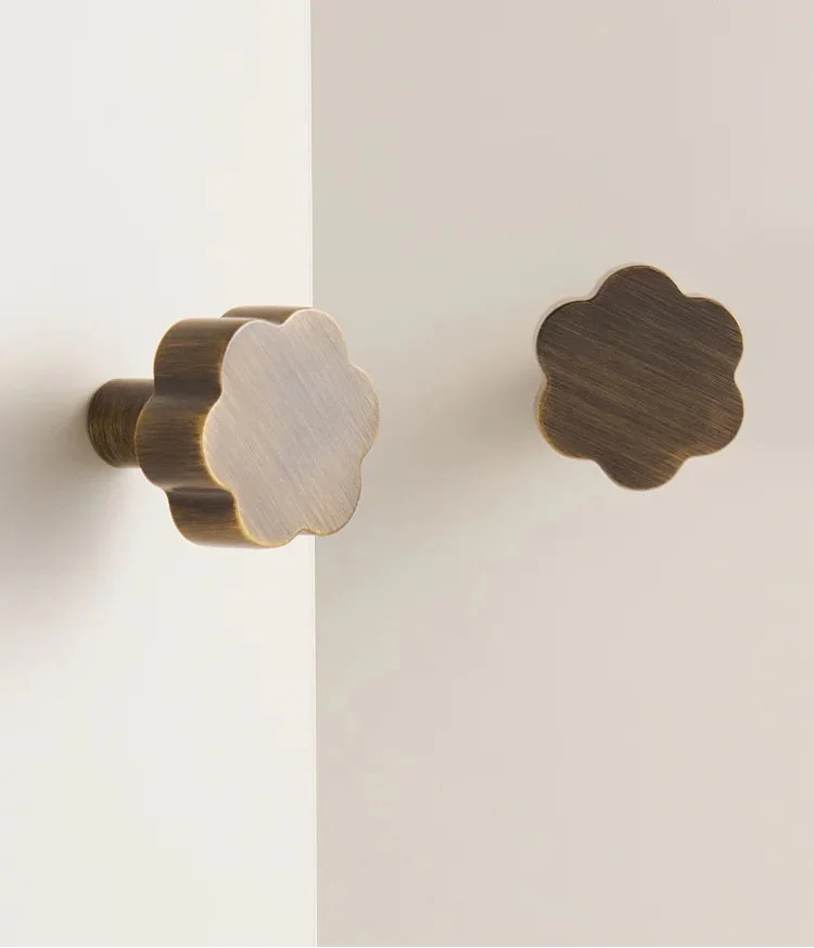 Bouton de Meuble Rétro en Laiton Finition Bronze Brossé