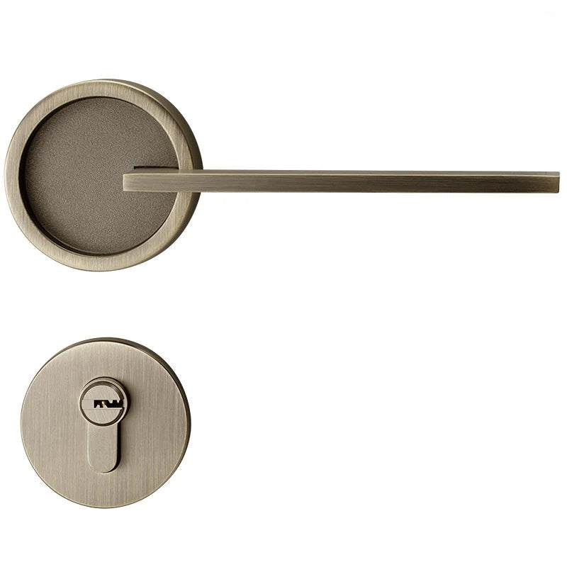 Poignée de porte laiton brossé sur rosace – porte 35 à 45 mm