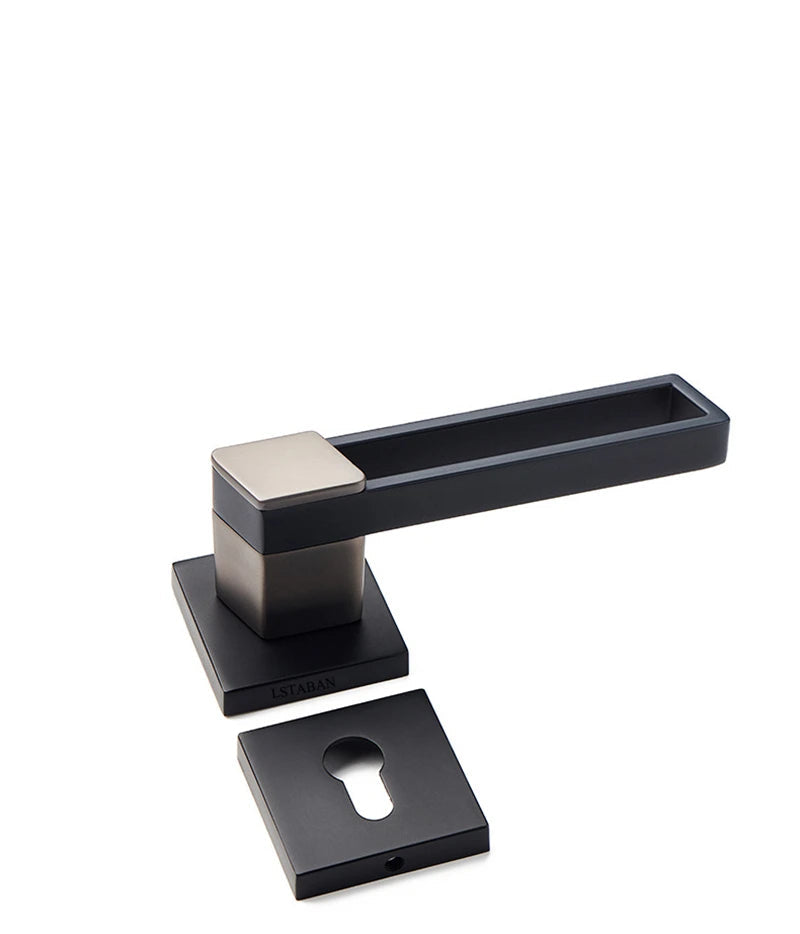 Poignée de porte noire carrée sur rosace – porte 35 à 45 mm