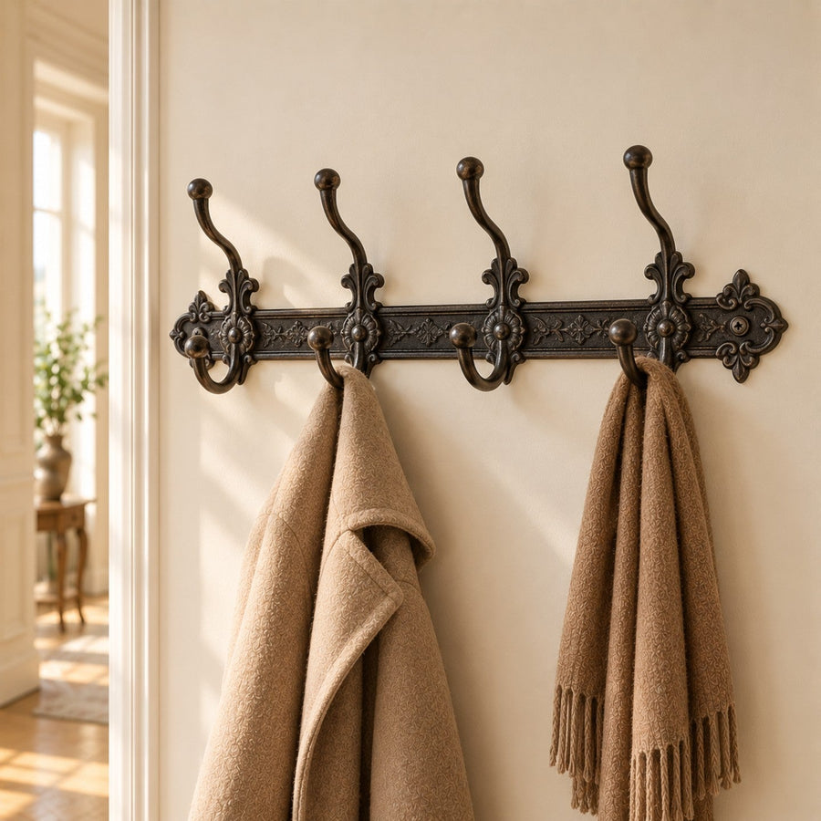 Porte-manteau mural vintage en fonte