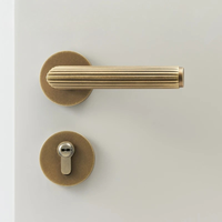 Poignée de Porte Intérieure Striée en Laiton, avec ou sans Serrure, vue 7