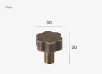 Bouton de Meuble en Forme de Fleur Bronze Brossé en Laiton, 30 mm, vue 2