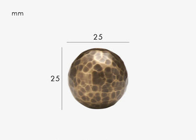 Univers des Poignées Bouton de Meuble Sphérique Martelée Bronze