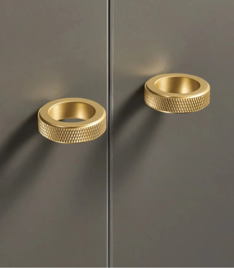 Bouton de Meuble Anneau Moleté en Laiton Doré, Diamètre 35 mm, vue 3