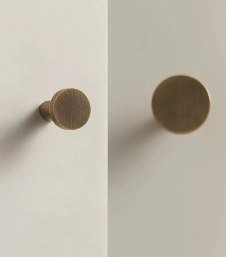 Bouton de Meuble Classique en Laiton, Style Bronze