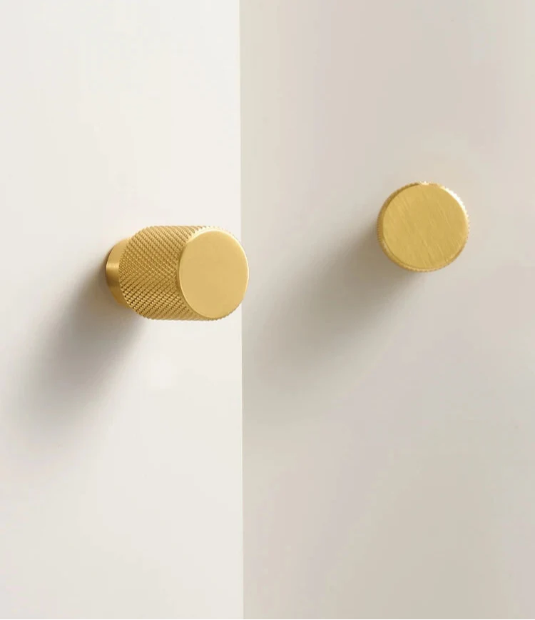 Bouton de Meuble Classique en Laiton Finition Or Brillant