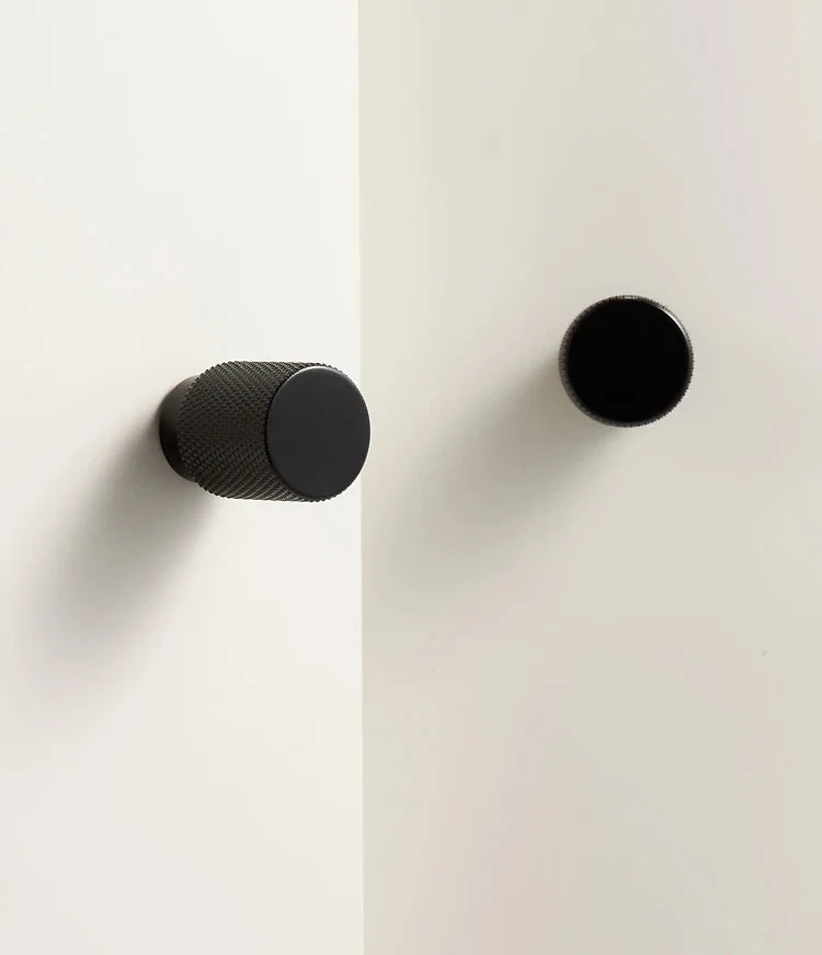 Bouton de Meuble Classique en Laiton Noir pour Armoires