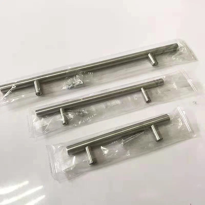 Poignée de Meuble Barre en Inox Noir, Doré ou Brossé, Entraxe 64 à 320 mm, vue 5