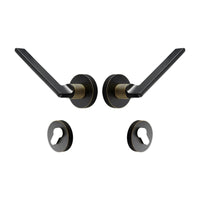 Poignée de Porte Noire à Détails Dorés Moletés, Version Passage