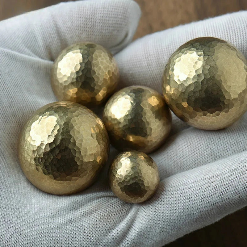 Bouton de Meuble Boule en Laiton Martelé Doré, Diamètre 18, 25 ou 32 mm, vue 3