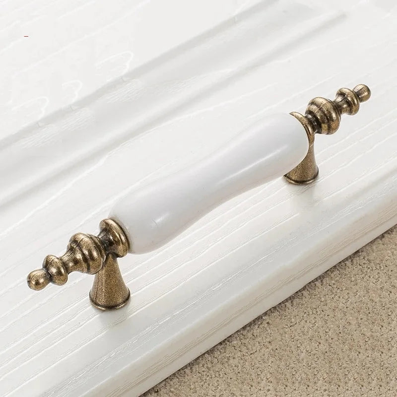 Poignée de Meuble Céramique Blanche et Bronze Vieilli, Entraxe 76 à 128 mm, Bouton Assorti, vue 4