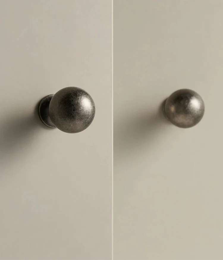 Poignée de Meuble Style Antique Gris Béton, Barre en U et Bouton Boule, vue 4