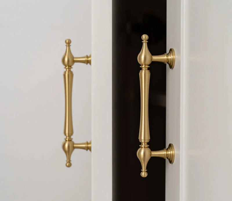 Poignée de Meuble Classique en Laiton Or Brossé, Barre, Bouton ou Goutte, vue 4