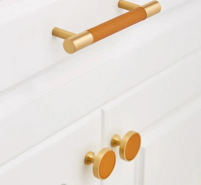 Poignée de Meuble en Cuir Orange et Laiton Or Brossé