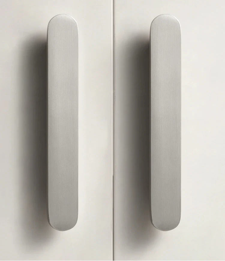 Poignée de Meuble Ultra Plate Argentée, vue 3