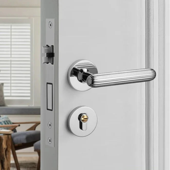 Poignée de Porte Intérieure Cannelée sur Rosace, Béquille Ovale en Zinc, vue 7