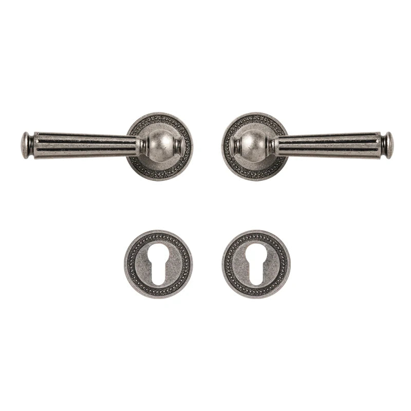 Poignée de porte rétro argent antique en laiton décoré – Style classique avec rosaces trou de clé