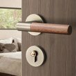Poignée de Porte en Bois avec Serrure à Clé, Base Argentée Mate
