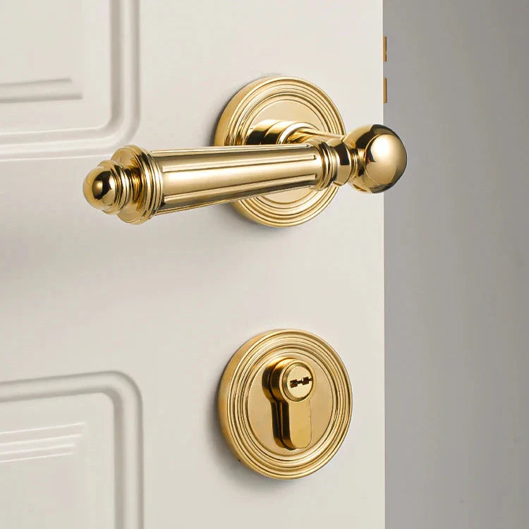 Poignée de Porte Intérieure Classique en Laiton Doré, avec ou sans Serrure, vue 2