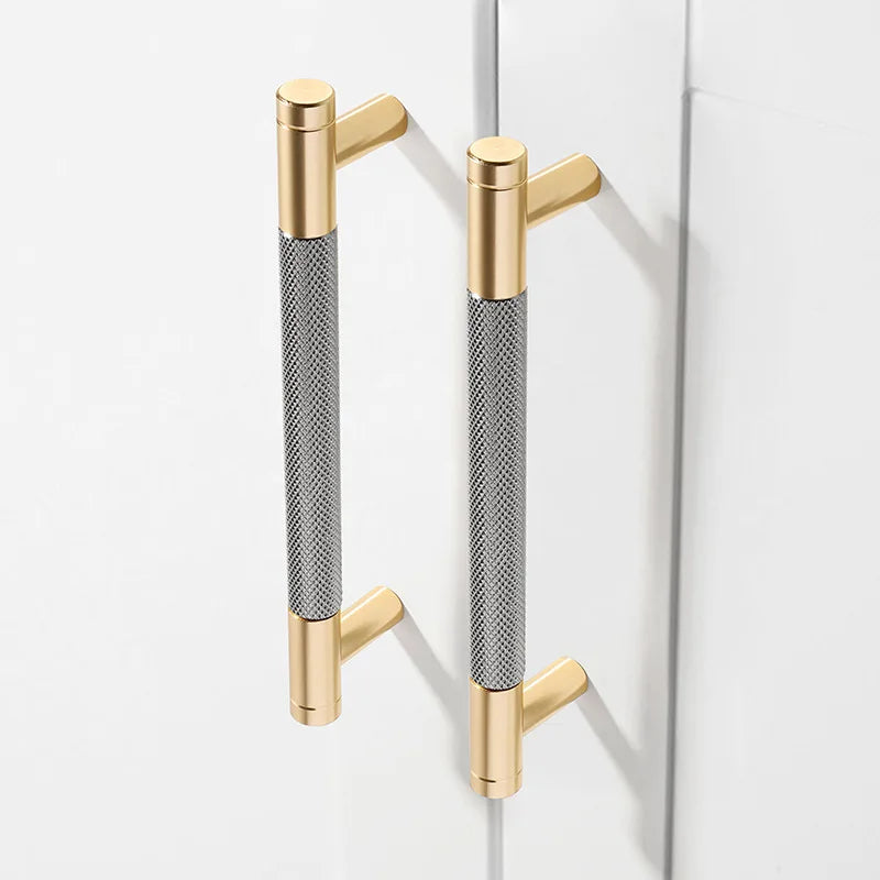 Poignée de Meuble Moletée en Aluminium, Doré, Noir ou Bicolore, Entraxe 76 à 256 mm, vue 5
