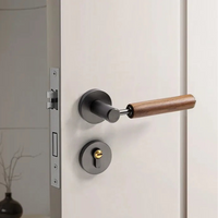 Poignée de Porte en Noyer et Métal Gris avec Serrure à Clé