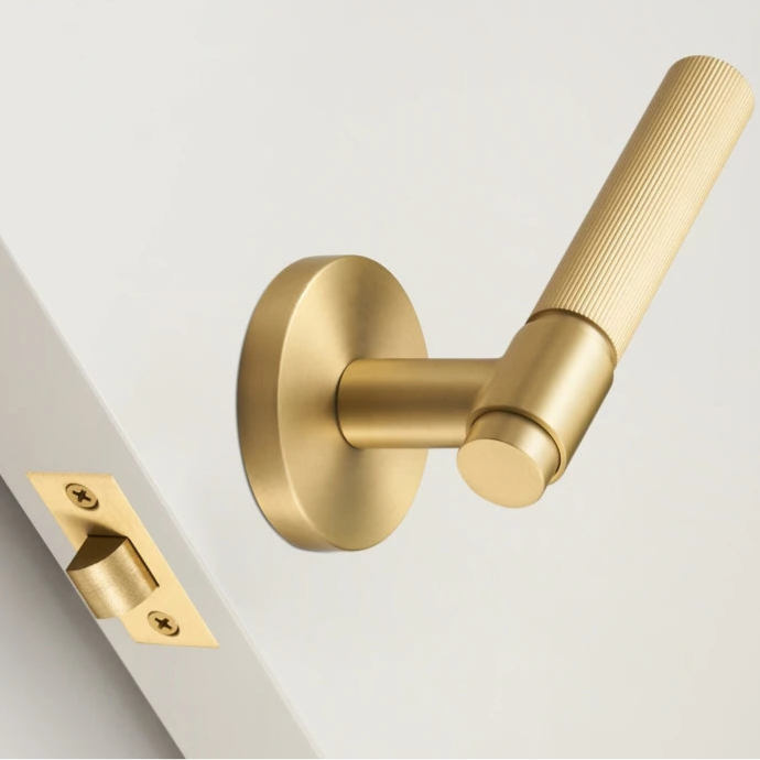 Poignée de porte dorée verticale en laiton massif – Design rainuré moderne – Sans serrure