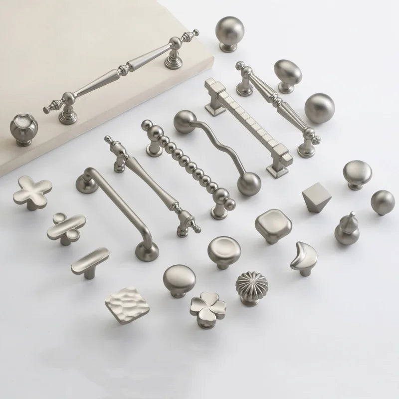 Poignée de Meuble Nickel Brossé, Boutons et Barres, Entraxe 96 à 256 mm, vue 3
