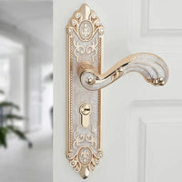 Poignée de Porte Baroque sur Plaque avec Serrure à Clé, 4 Finitions, vue 2
