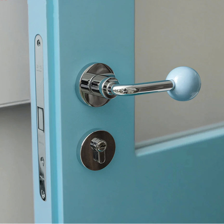 poignée de porte porcelaine bleue – modèle design chromé pour chambre intérieure