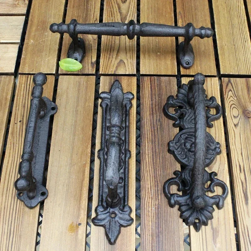 Poignée de Porte Ancienne en Fonte Noire, 7 Modèles dont un Heurtoir, vue 3