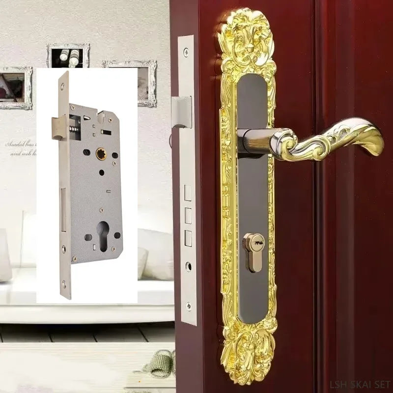 Poignée de Porte Ornée sur Plaque avec Serrure à Larder, Entraxe 85 mm, vue 7