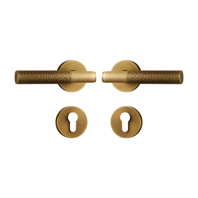 Poignée de porte en laiton brossé martelé – Finition dorée mate avec rosaces trou de clé