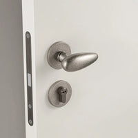 Poignée de Porte Laiton Argent Vieilli avec Serrure Encastrable, Cylindre et Clés, vue 2