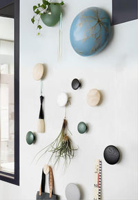 Patère Murale Ronde Noire, Disque de 6,5 à 17 cm, vue 2