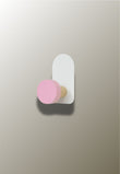 Patère Murale Enfant en Bois, Disque Rose sur Plaque Blanche