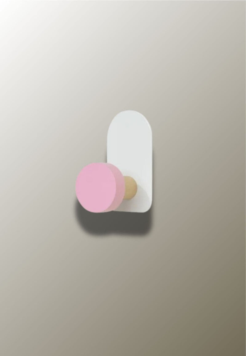 Patère Murale Enfant en Bois, Disque Rose sur Plaque Blanche