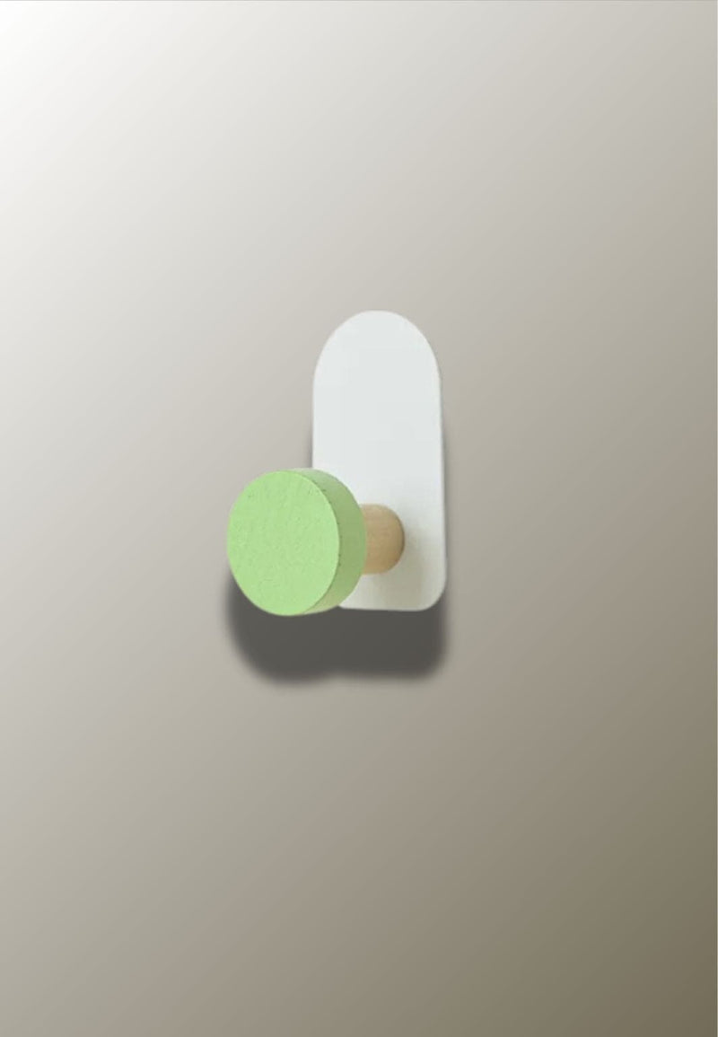 Patère Murale Enfant en Bois, Disque Vert sur Plaque Blanche