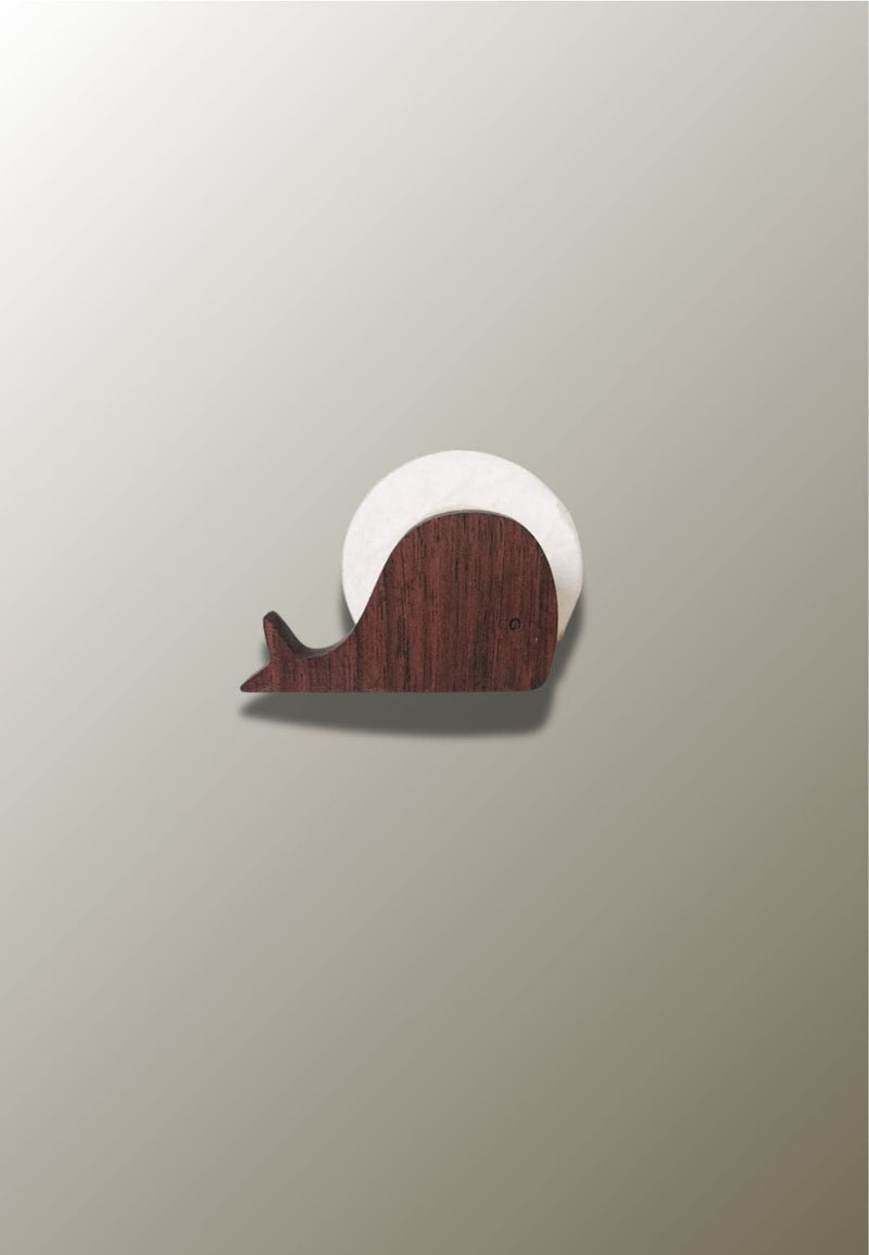 Patère Murale Baleine en Bois de Noyer pour Chambre d'Enfant