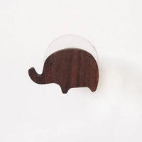 Patère Murale Enfant Éléphant en Bois de Noyer, Crochet Animal, vue 3